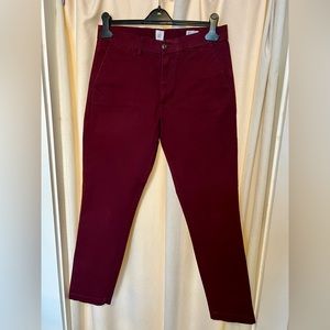 GAP slim-fit stretch chino pants